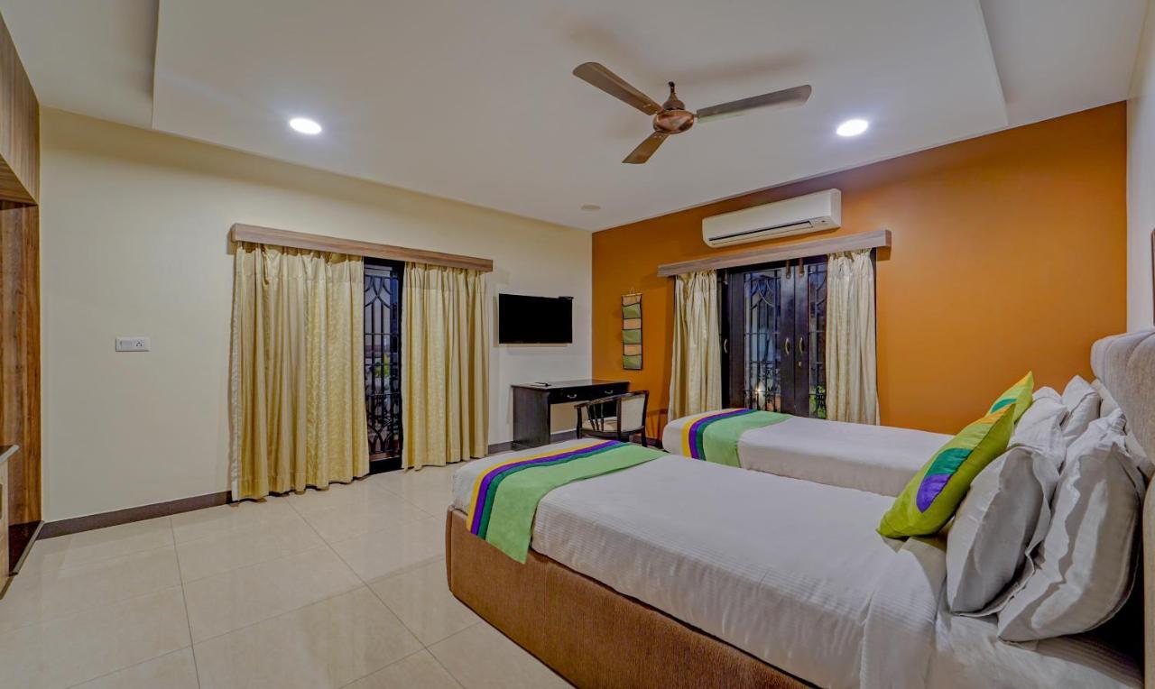 Treebo Elan Hotel 3*